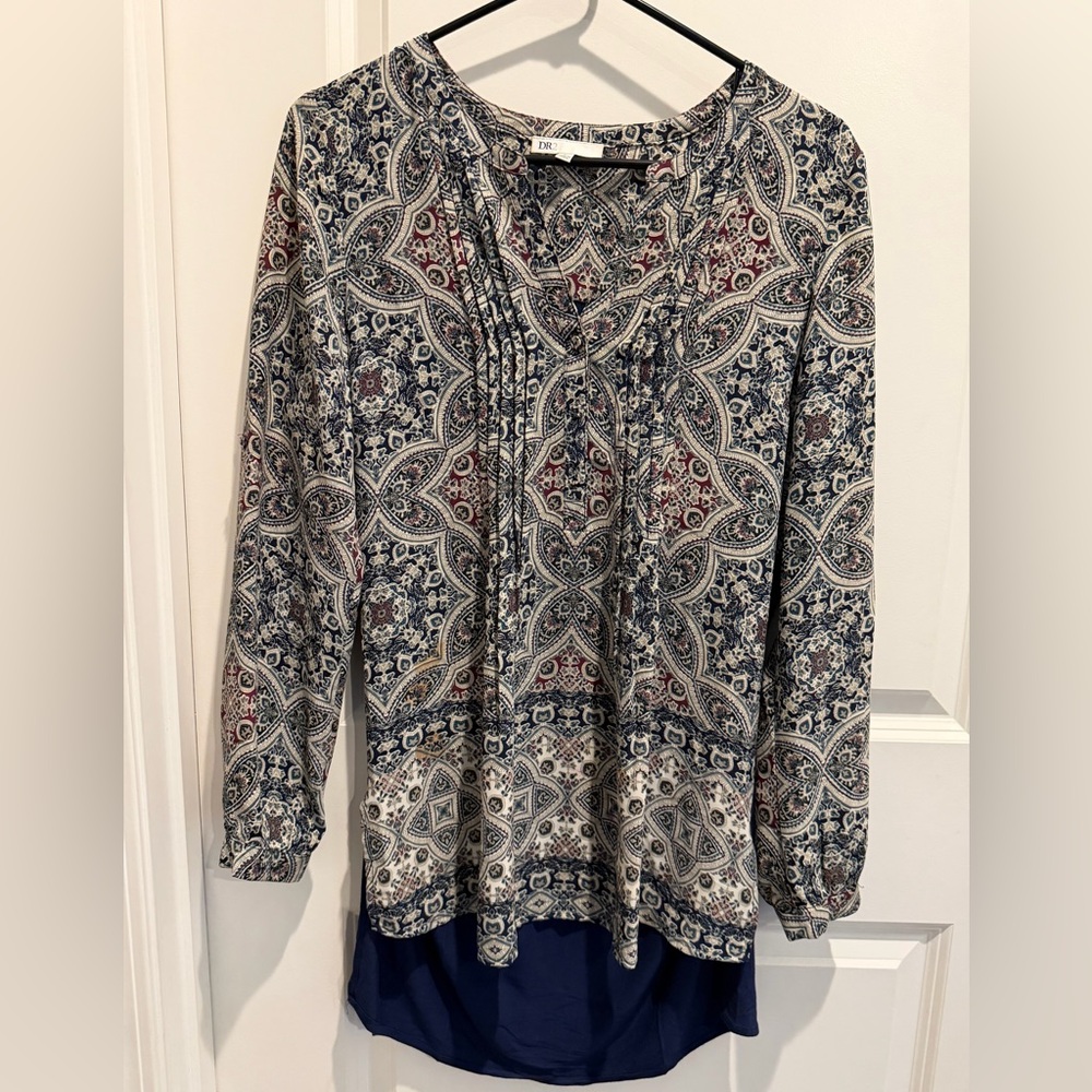 DR2 Women's Paisley Blouse - Navy and Cream